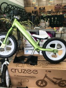 Cruzee ultralight balance bike