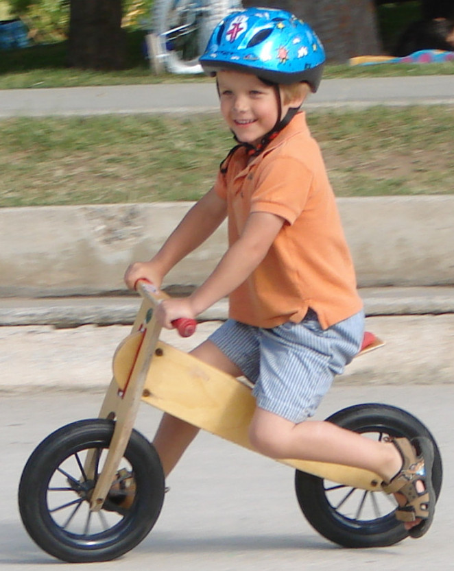 Toddlers Balance Bike - great fun!