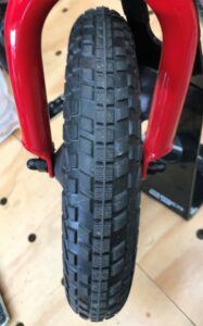 Specialized hotwalk air less tires - extra wide and grippy