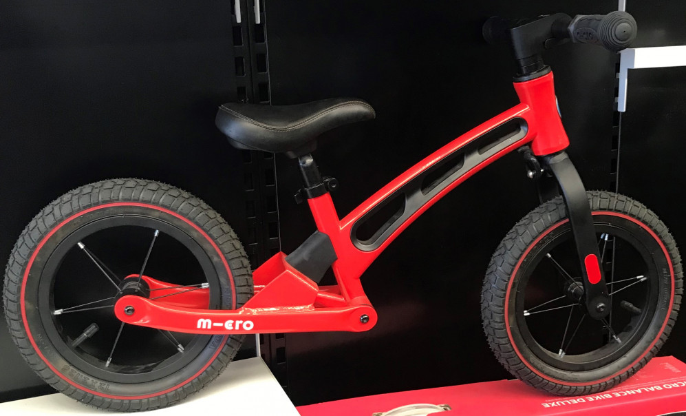 Micro Deluxe Balance Bike